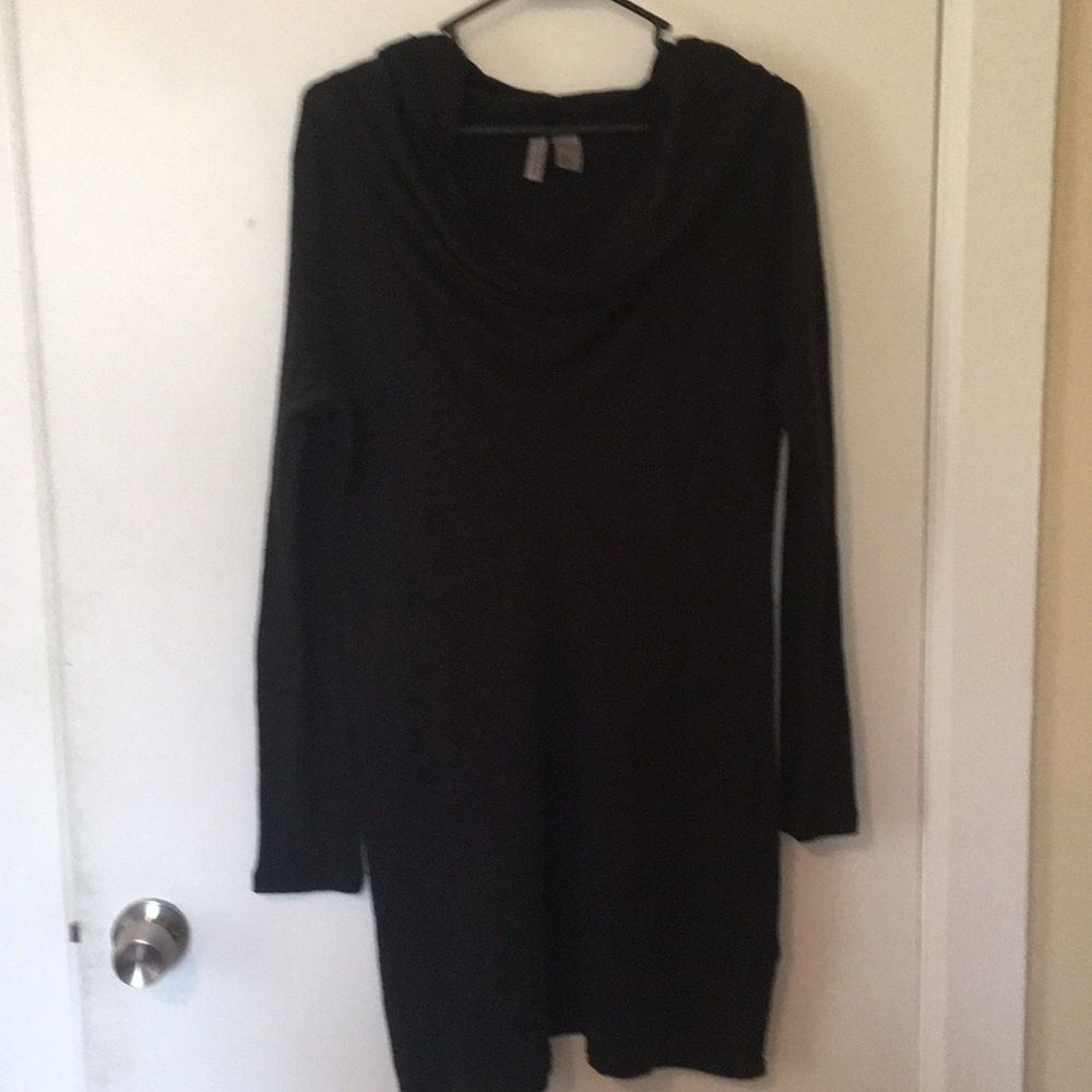 Tunic sweater with hood